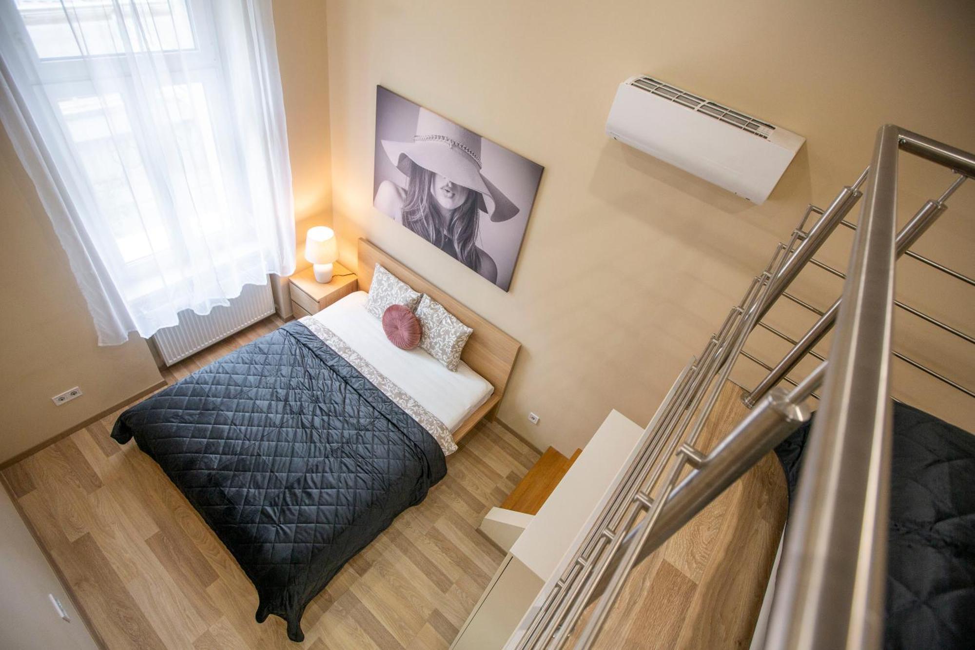Spacious Bajcsy Residence In The Heart Of 布达佩斯 外观 照片
