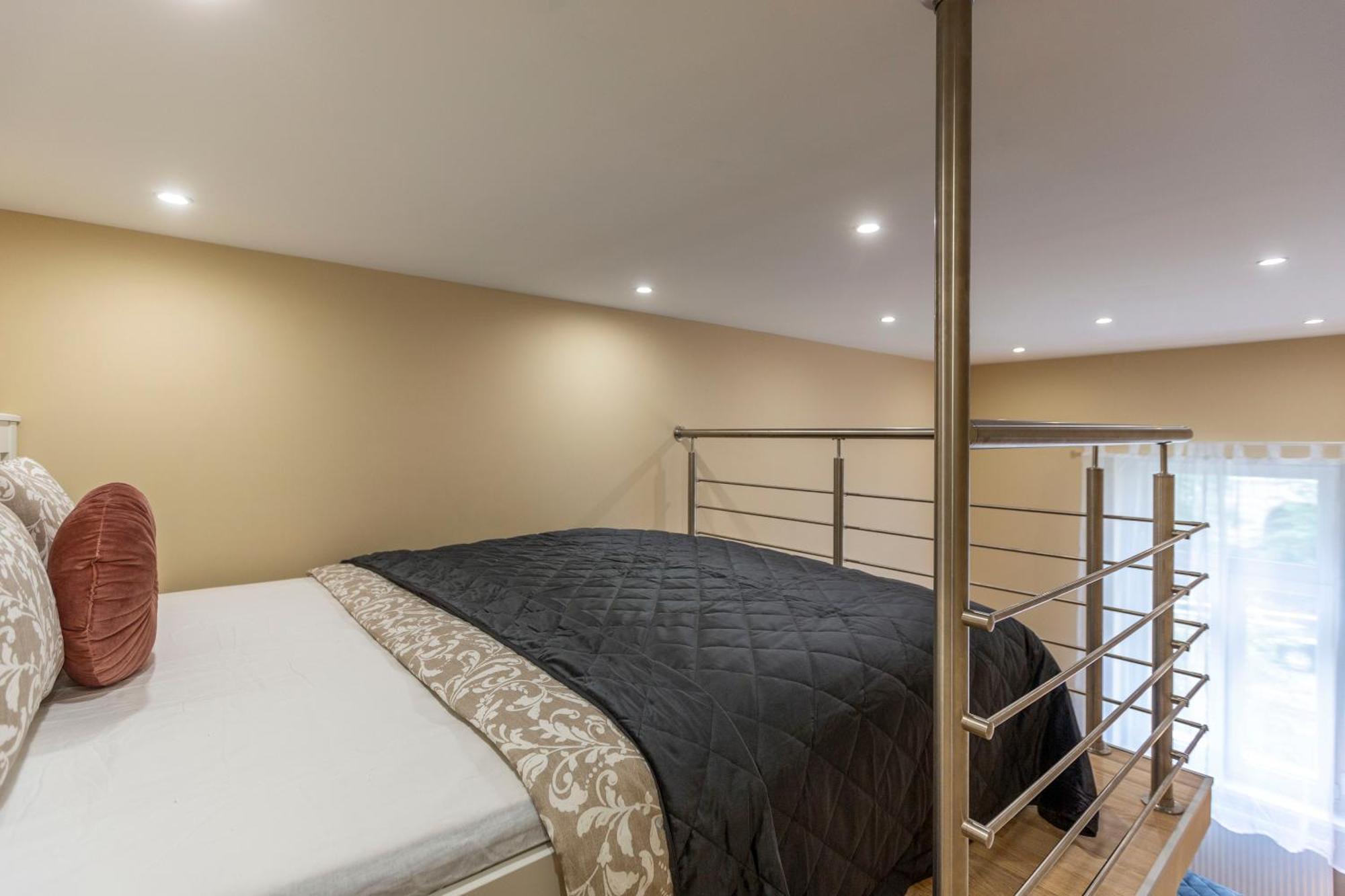 Spacious Bajcsy Residence In The Heart Of 布达佩斯 外观 照片