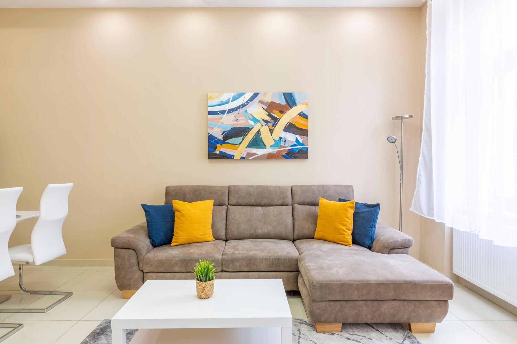 Spacious Bajcsy Residence In The Heart Of 布达佩斯 外观 照片